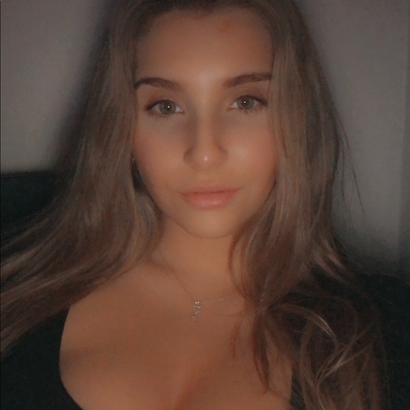 zoeyhoney